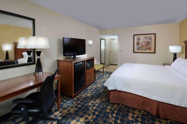 Hampton Inn By Hilton Fayetteville Fort Bragg image 8